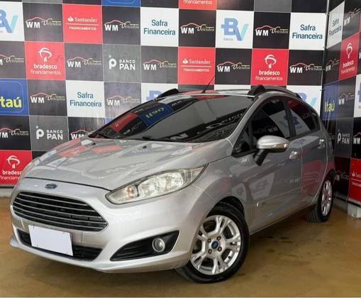 FORD FIESTA 1.6 SE HATCH 16V FLEX 4P POWERSHIFT FORD FIESTA 1.6 SE HATCH 16V FLEX 4P POWERSHIFT